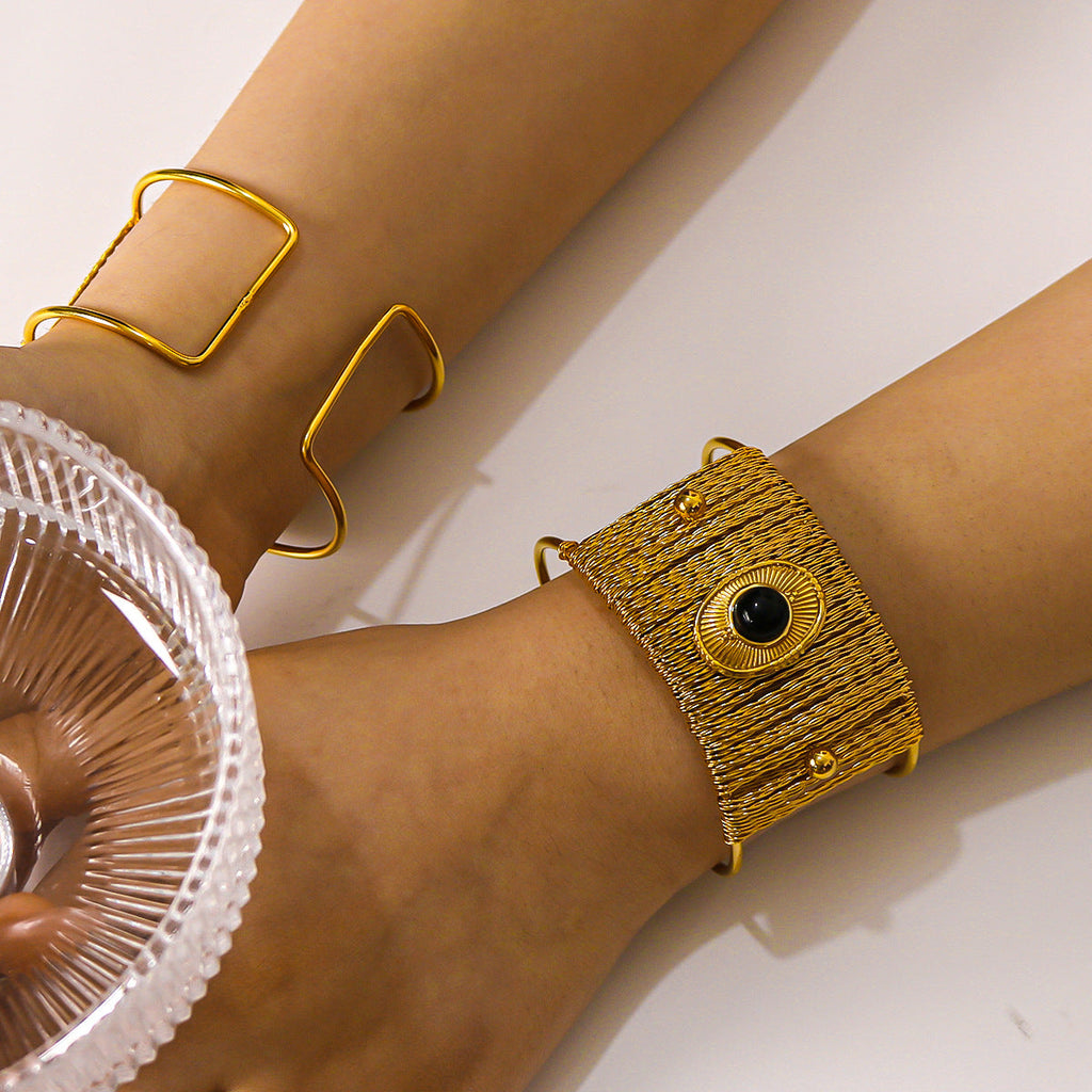 The Lunara Cuff