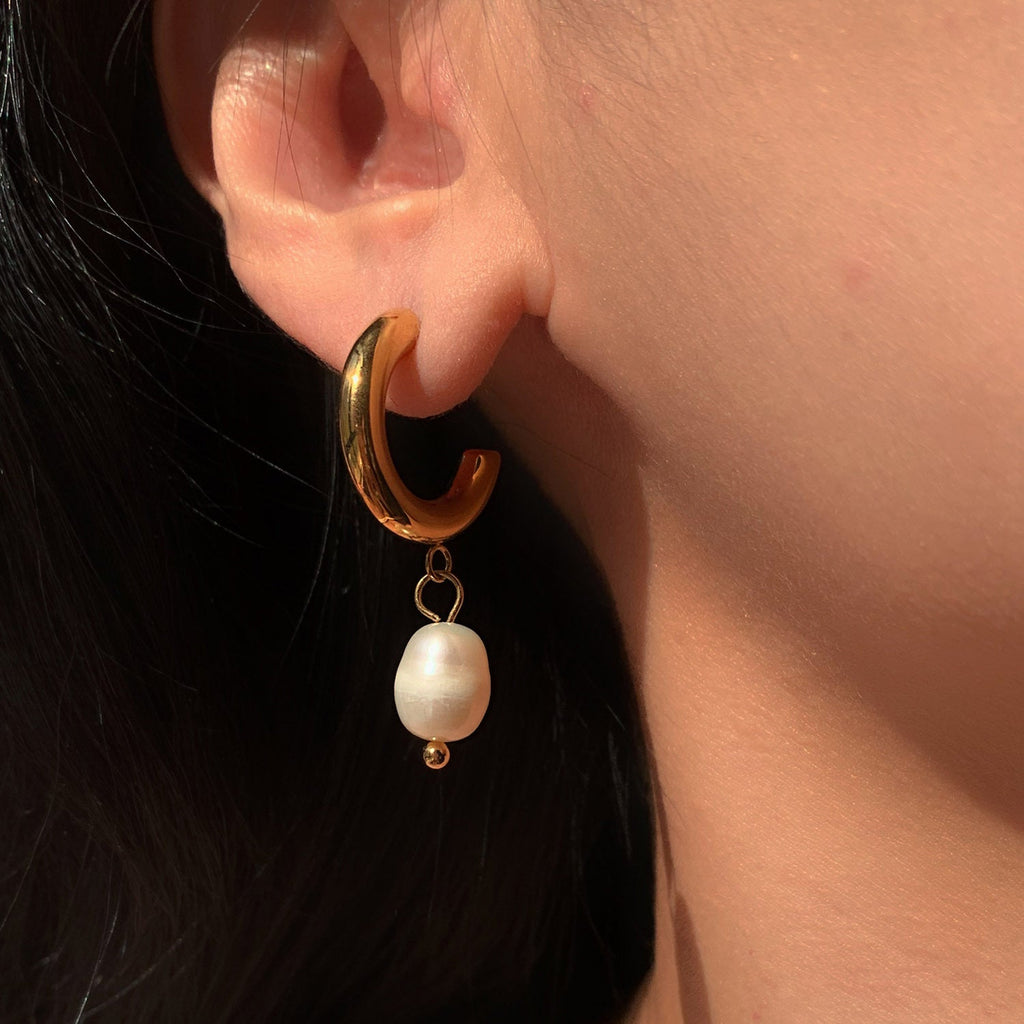 Maria Huggie Hoops