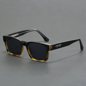 Jaguar preto