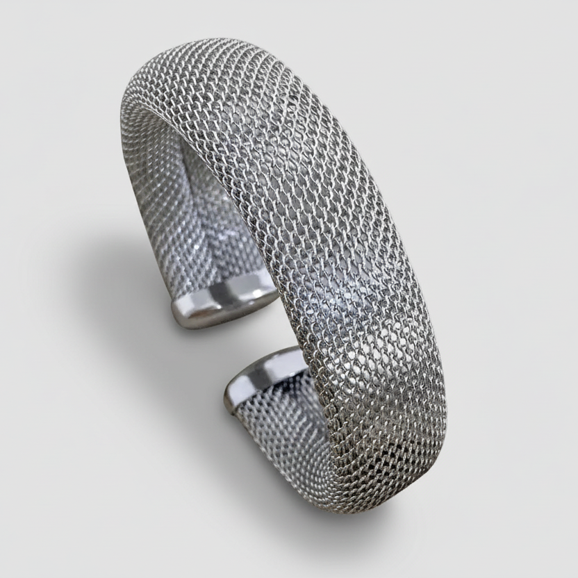 The Mesh Cuff